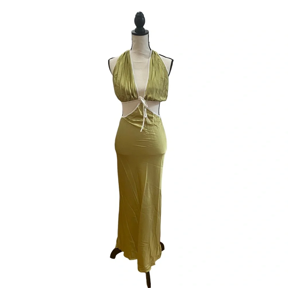 Contrast Trim Cutout Halter Maxi Dress - Picture 1 of 2
